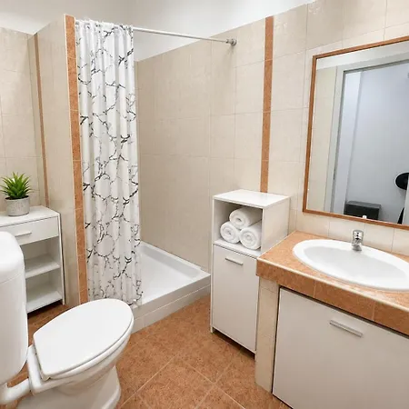 Apartament Holdlux Keyless 0-24 *